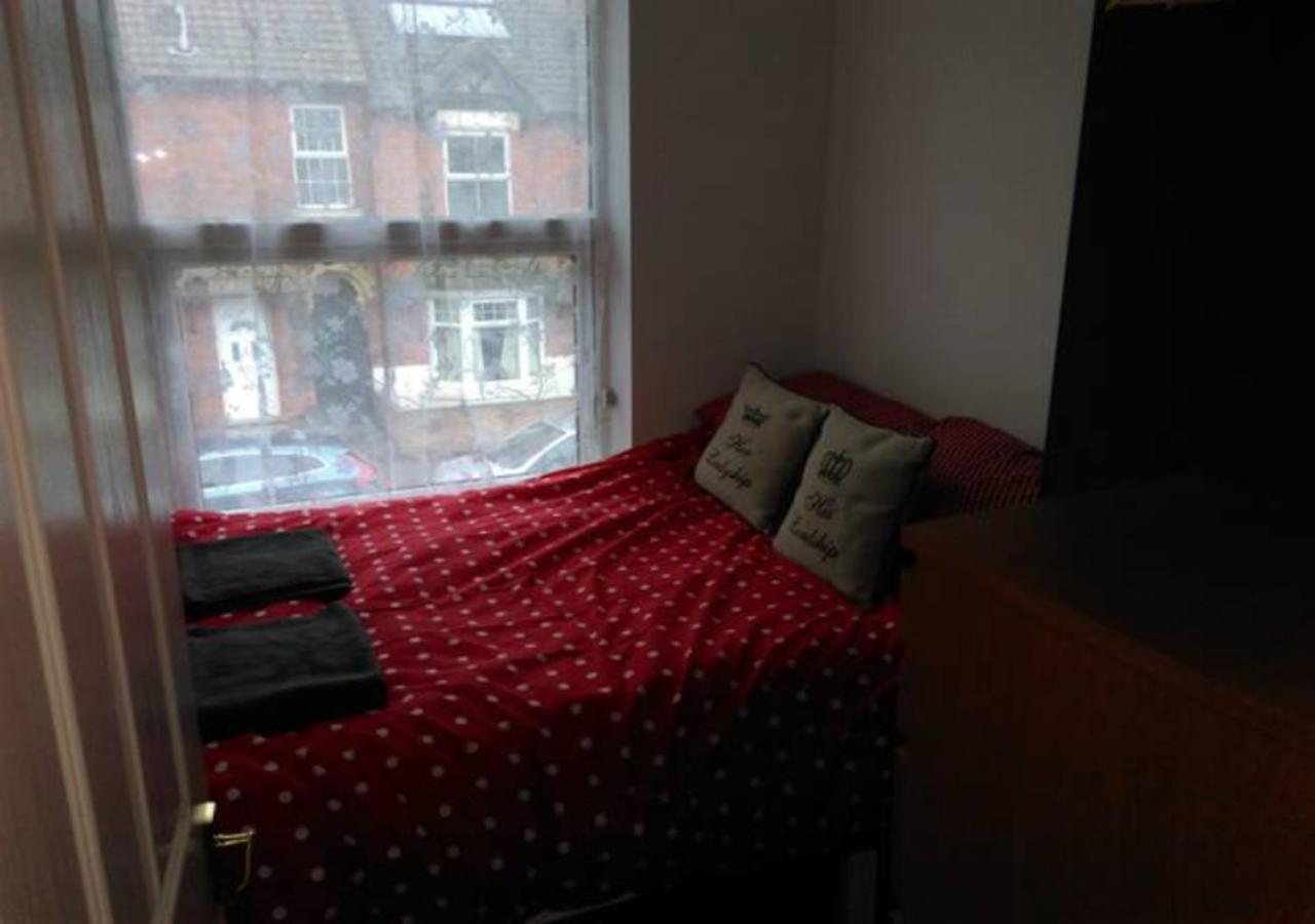 4 Bedroom House For Corporate Stays In Kettering Dış mekan fotoğraf